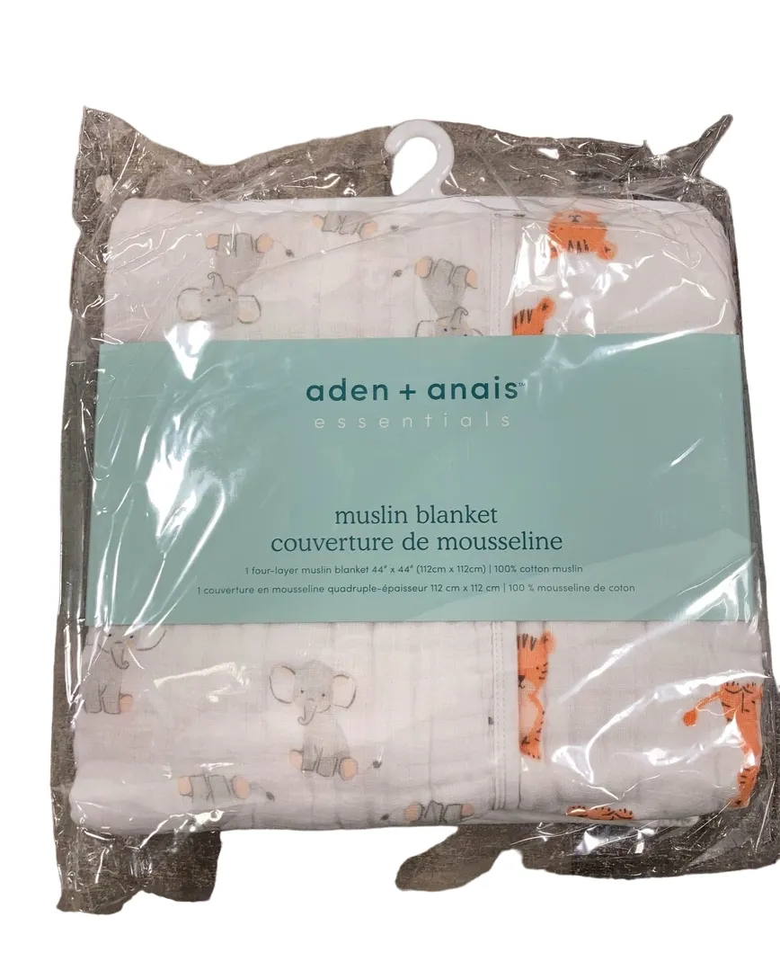 Aden   Anais Essentials Muslin Blanket, Safari Babes