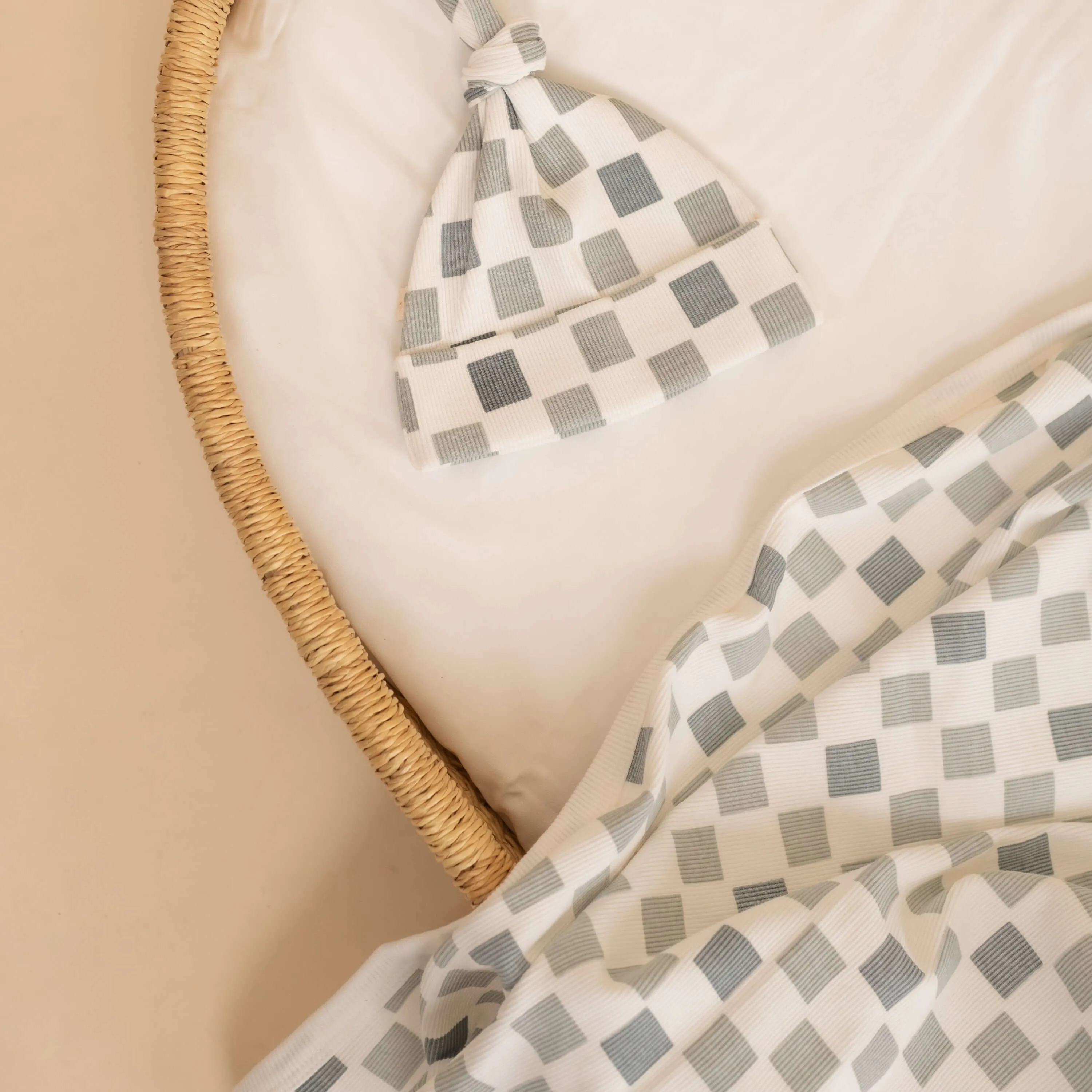 Chequered | Organic Swaddle Blanket & Hat Set