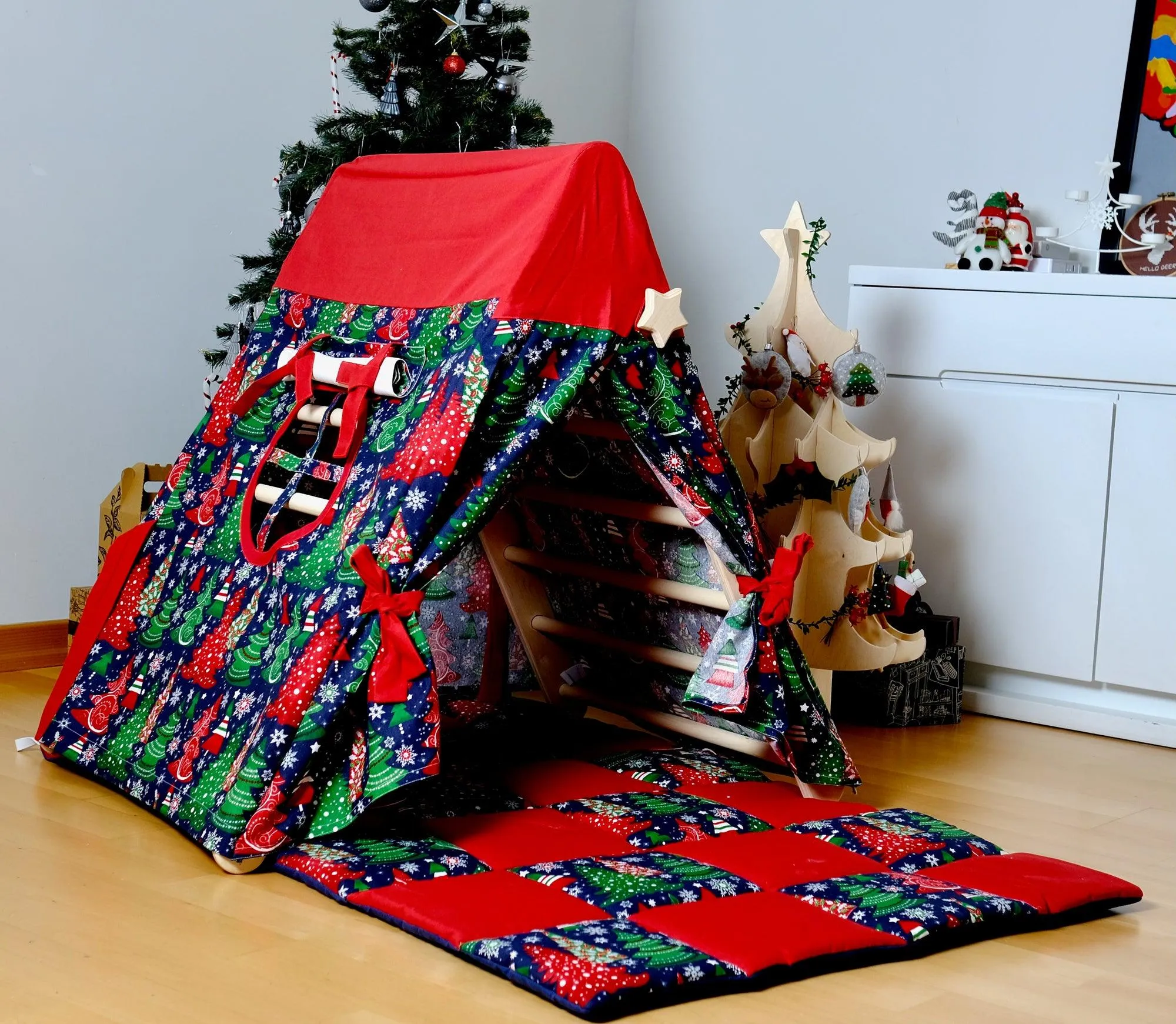 Climbing Triangle With Tent Cover, Mat, Ramp