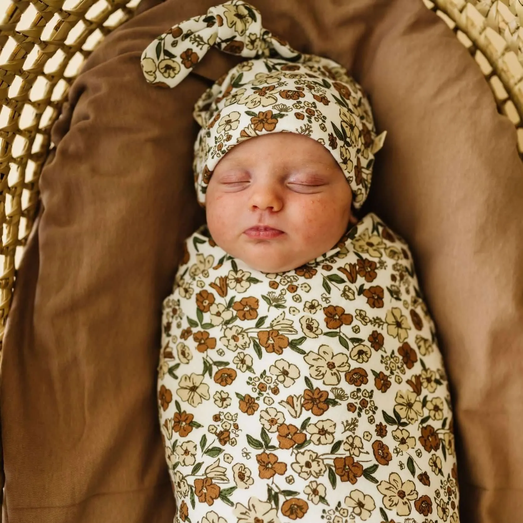 Daffodil | Organic Swaddle Blanket & Hat