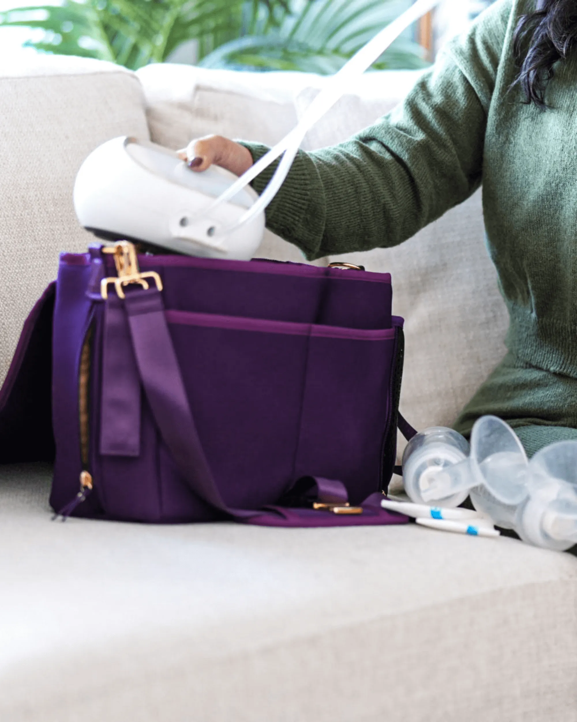 Maddy Caddy Breast Pump Crossbody