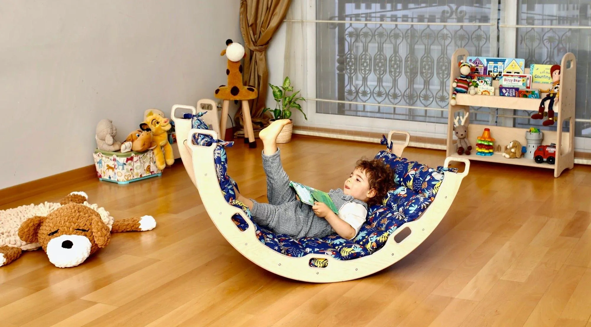 Montessori Arch With XL Forest Design Pillow