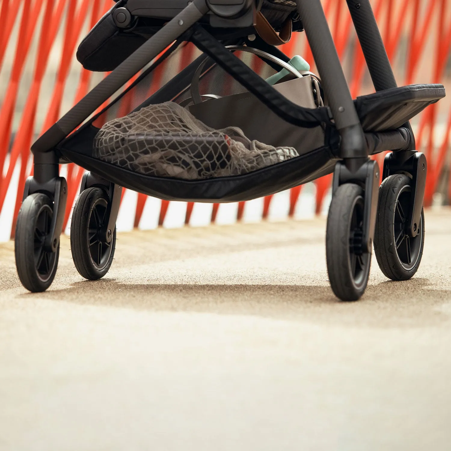 Nuna SWIV Stroller