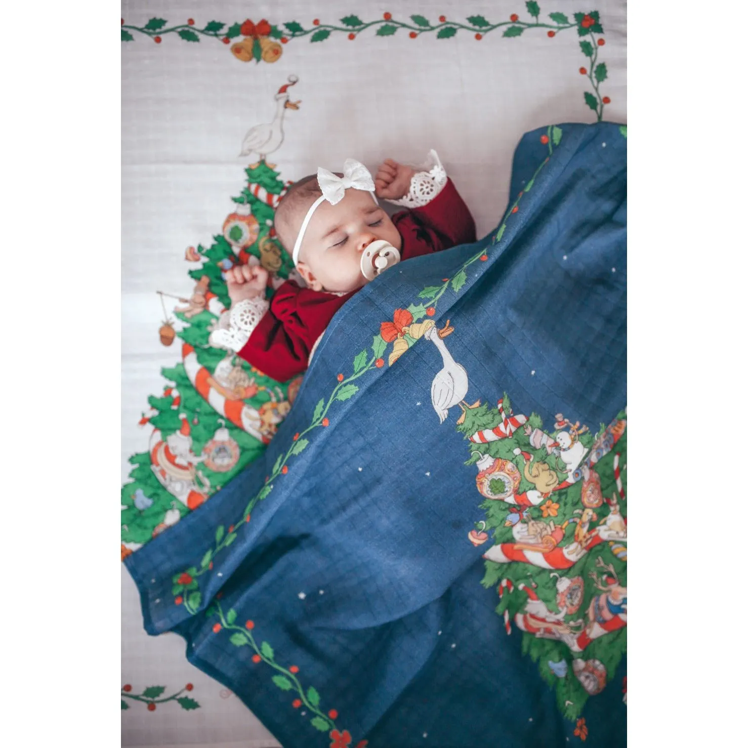 Swaddle - Christmas Eve